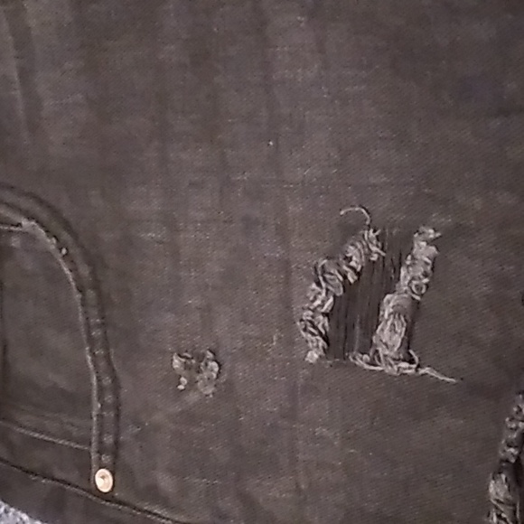 Wild Fable Distressed Women's black shorts size 16 low rise shorts - Picture 7 of 8